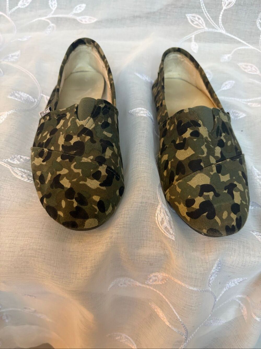 BOBS by Skechers Women’s Camo Canvas Slip-On Flats Shoes Size 7